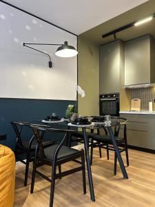 Mondrian Luxury Apartment