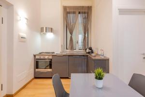 Central Station Suite - B Home