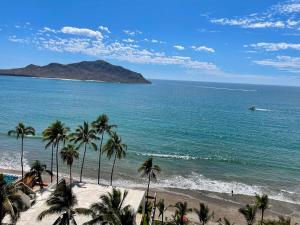 Luxury apartment with an ocean view - Golden Zone -