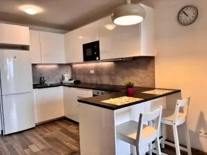 New apt, parking in garage in matador resident - Kittsee