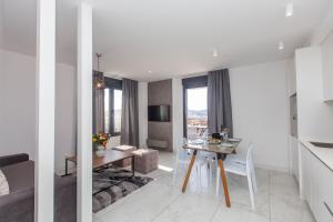 Villa 23 B heated pool