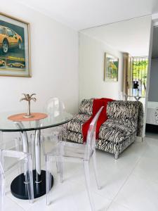 Estudio con buena ubicación y aire acondicionado