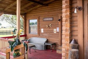 Twins Red Cabin Escape