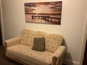 A greater graced flat near king power stadium ,tigers rugby stadium &LRI hospital