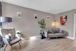 Travard at Heathrow 384 - West Drayton