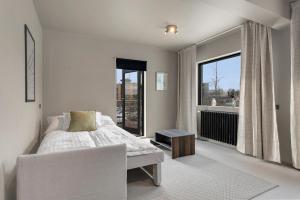 Newly renovated apartment by the sea in Hafnarfjörður