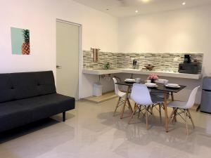 Dept SigloXXI Convention Center-GranPlaza