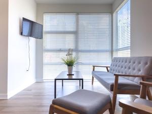 Studio Suite - 5 Min Walk to Crypto Arena and Convention Center