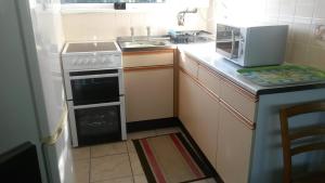 Lovely Chalet 15, Seadell Park