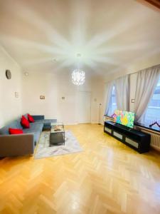 Noah Longstay Nygatan 36