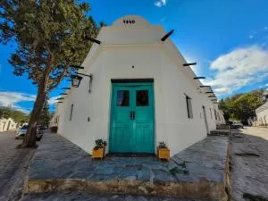 La Vieja Esquina - Cachí