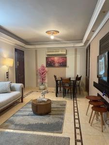 Hamadan Street off Murad Street 400 metres from Nile