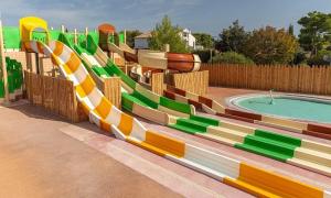 Campings Mobil home tout confort cote bleue : photos des chambres