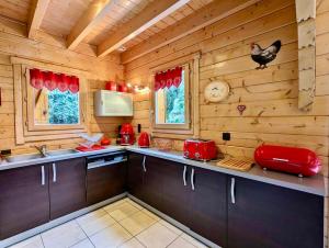 Le Murmure du Ruisseau, 4 étoiles avec sauna et terrasse