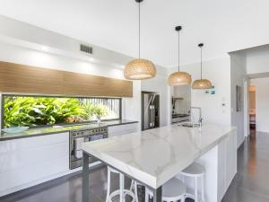WATERFRONT HOME BORDERING MOOLOOLABA