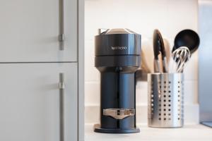 The Studio, Luxury 3 Bed Home with Parking