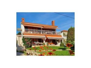 Holiday apartment in Punat with swimming pool