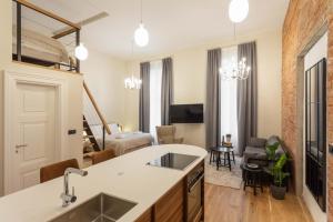 Design Flower Square Quadruplex