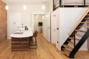 Design Flower Square Quadruplex