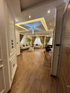 Luxury Apartment Lebanon Squareشقة فندقيه فاخرة ميدان لبنان المهندسين