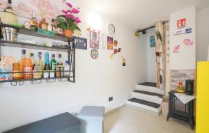 1 Bedroom Lovely Home In San Cristoforo