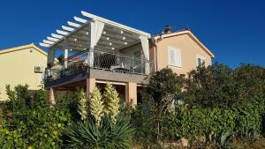 Apartments with parking space Tribunj, Vodice - 23680