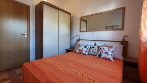 Apartments with parking space Tribunj, Vodice - 23680