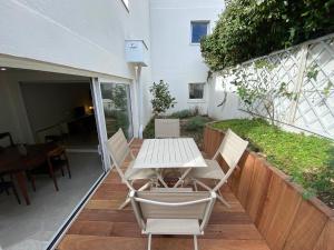 Studio rénové avec terrasse, à 100m de la plage à Arcachon, parking privé inclus - FR-1-374-99