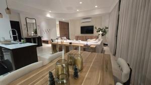 Luxury Apartment by the Beach!