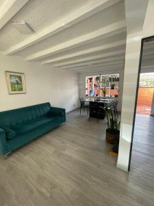 Hermosa Casa vía al nevado, termales del otoño, cerca al bosque complejo deportivo y clínica, sector san Marcel