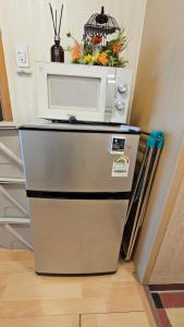 Hongdae Guesthouse4 - 1min from Hongik Uni station Exit #1