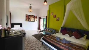 บ้านภูคำฟ้า ดอยปู่ไข่ Baan Phu Kham Fah