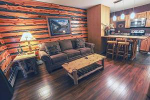 Fawn Valley Inn- 286 condo