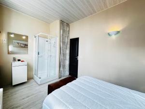 Maisons de vacances Charmante maison a 200m de la plage pour 5 personnes - FR-1-709-94 : photos des chambres