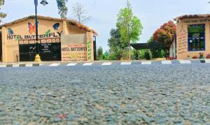 Hotel Butterfly - Peaceful Garden for Nature Lovers