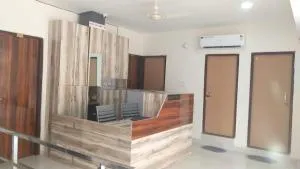 Hotel Shanti Sagar and dormitory - Siwān