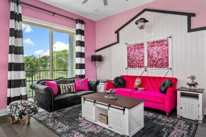 Disco Cowgirl Broadway 2miles - 8 Q beds - Rooftop - OMG