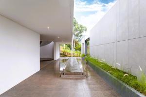 BugenVilla Bandung, 4BR, Heated Swimming Pool