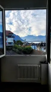 Room with splendid lake view in Montreux city center - Caux