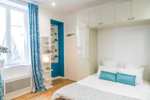 Appartements Bordeaux Traditions : Studio - Bleu Marine