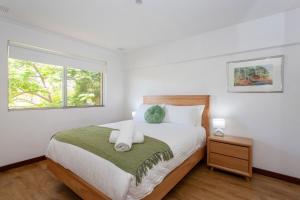 Modern Fremantle- Two Bedroom Apartment