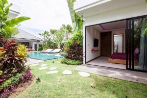Seminyak Modern villa 4 BR fully serviced 5