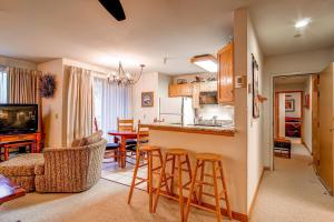 River Mountain Lodge