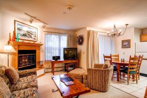 River Mountain Lodge