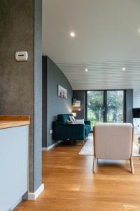 Stunning Eco-Retreat Pods in Old Chalford!