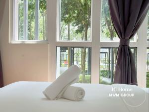 Medini Signature Best Vacation l Pool View 4 pax