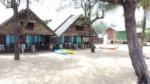 Sunrise Chalet - Kampong Kijing