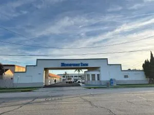 文图拉罗德威旅馆 - 怀尼米港