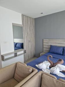 Grandblue condominium 602