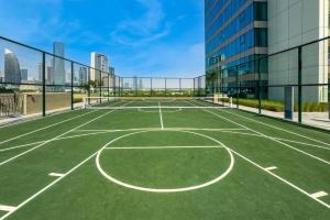 Vibrant Luxe Burj Khalifa Views-Dubai Mall Access by Maxx Value Homes